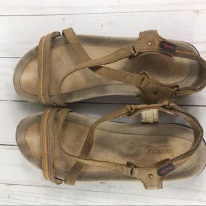 Jambu adventure designs hiking outdoors sandals